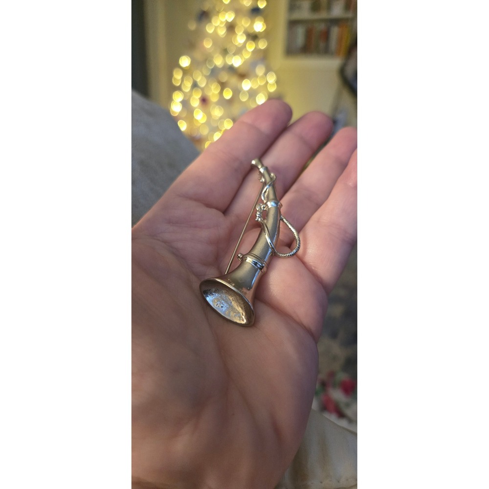 Maeve Carr Fox Hunting Horn Brooch Silvertone 1980's Vintage